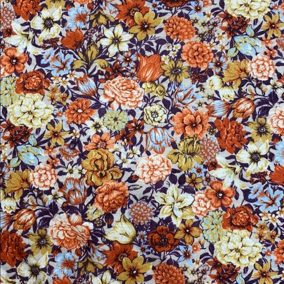 Floral Crop Top - Picture 4 of 4